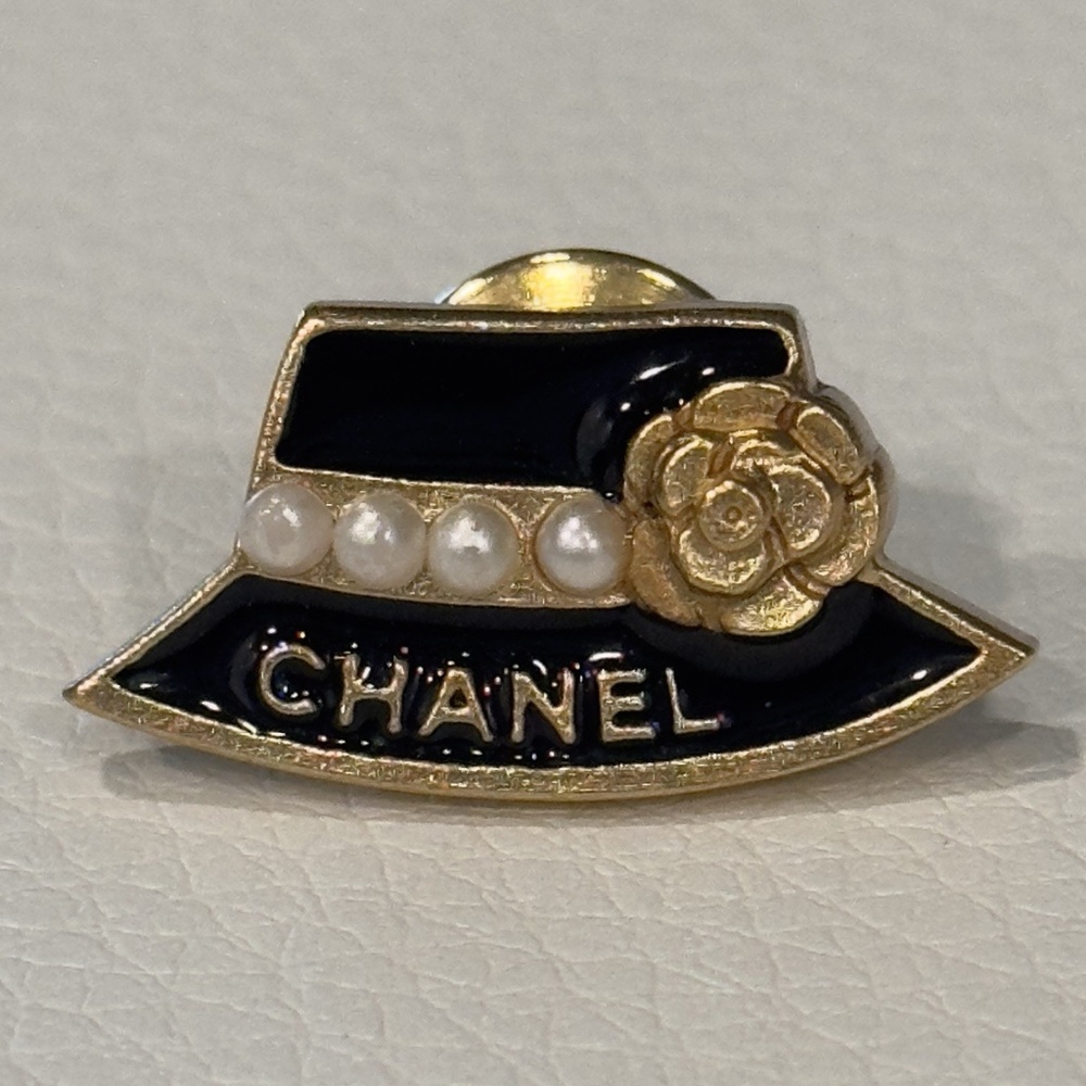 Vintage CHANEL 02A Hat Pearl Black Enamel & Gold Pin Brooch